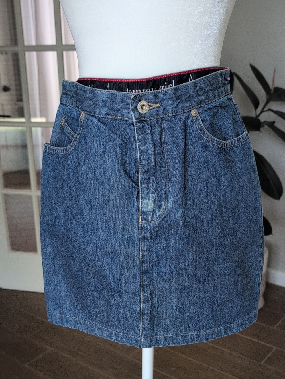 Vintage Y2K Tommy Hilfiger Blue Denim Mini Skirt Size 7
